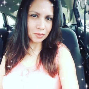 Meet your Posher, Yolanda